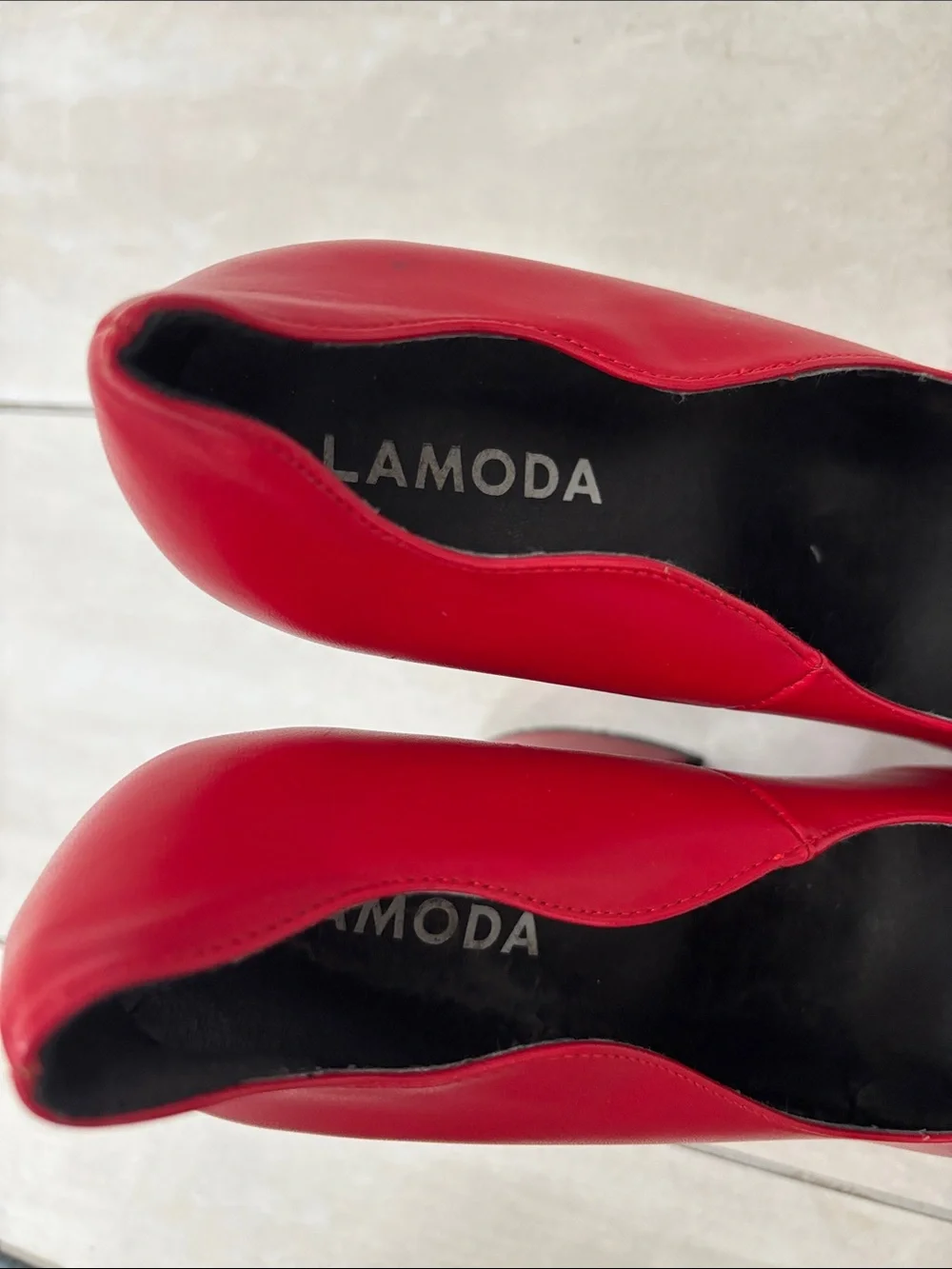 Lamoda how deep